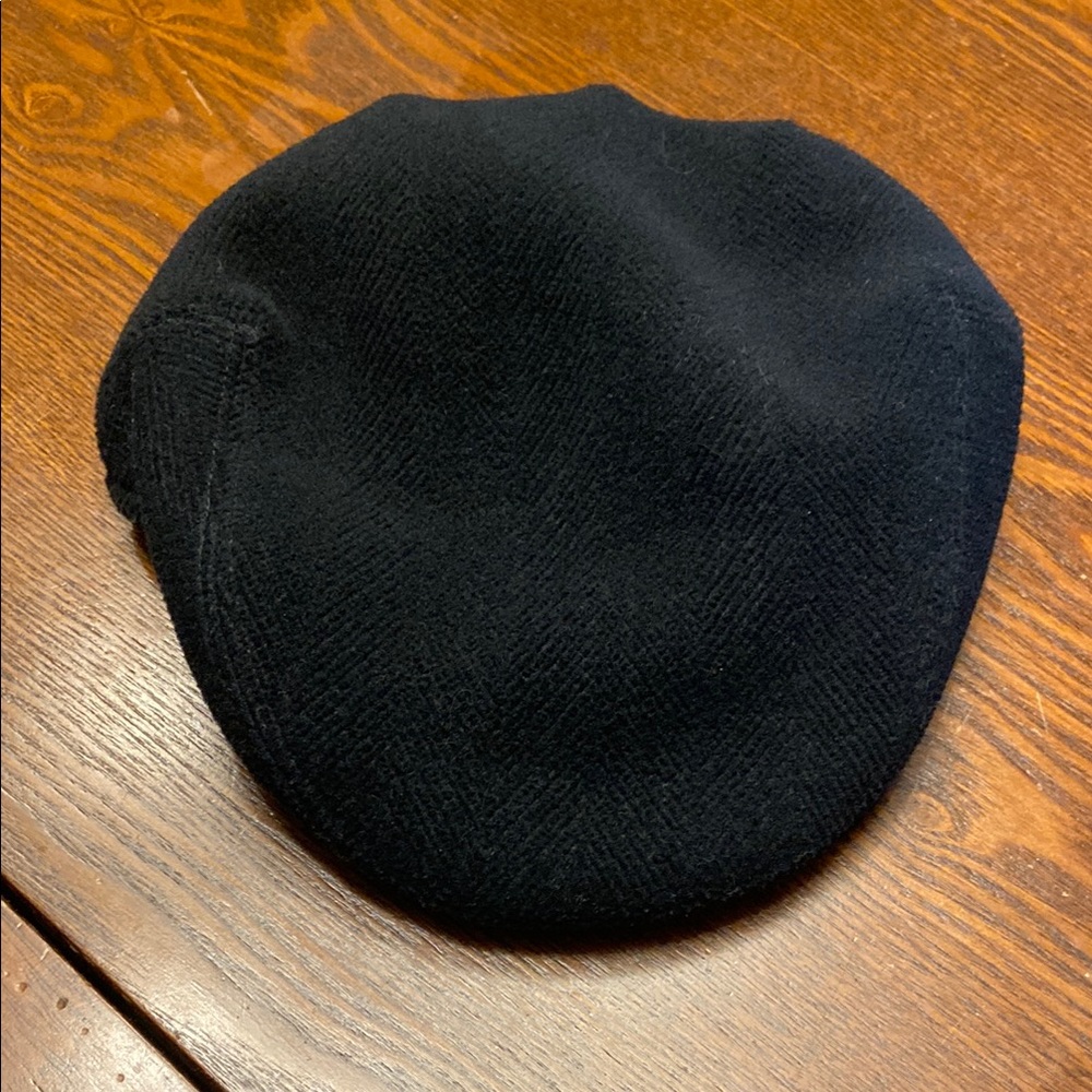 Burberry Newsboy Black Wool Cap w/ Classic Logo and Plaid interior